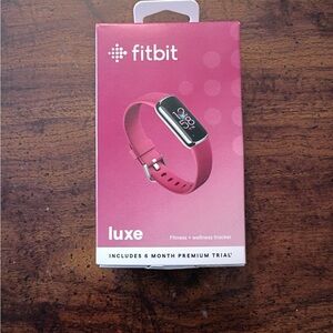 Fitbit Luxe Rose Fitness Tracker